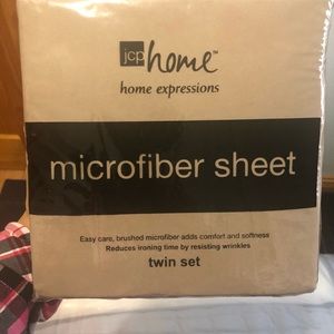 Twim bedsheet